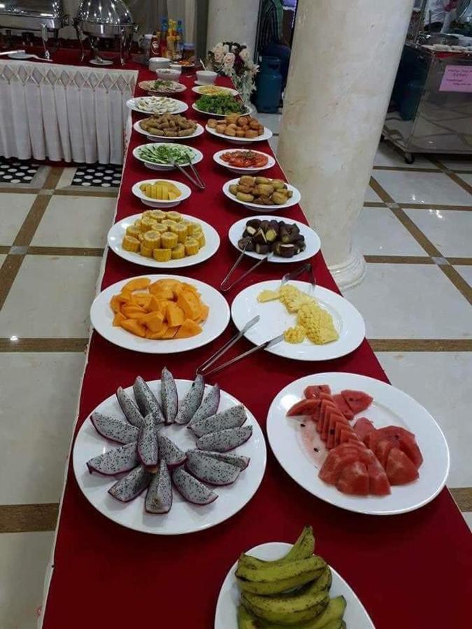 Отель Khach San Long Ty Ca Mau Экстерьер фото
